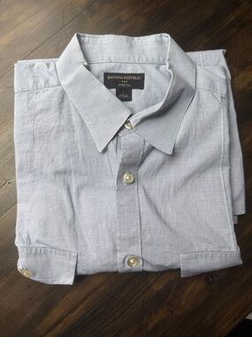 Banana Republic Men's Light Blue Stretch Dress Shirt